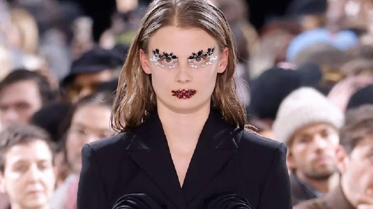 Inspire-se na semana de moda em Paris para criar maquiagens carnavalescas