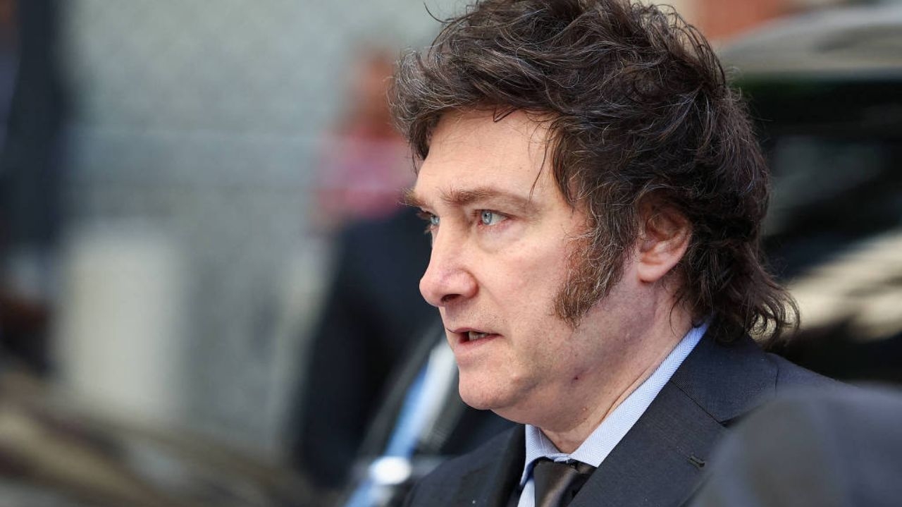 Governo argentino remove reformas fiscais da “Lei Ônibus” diante da oposição