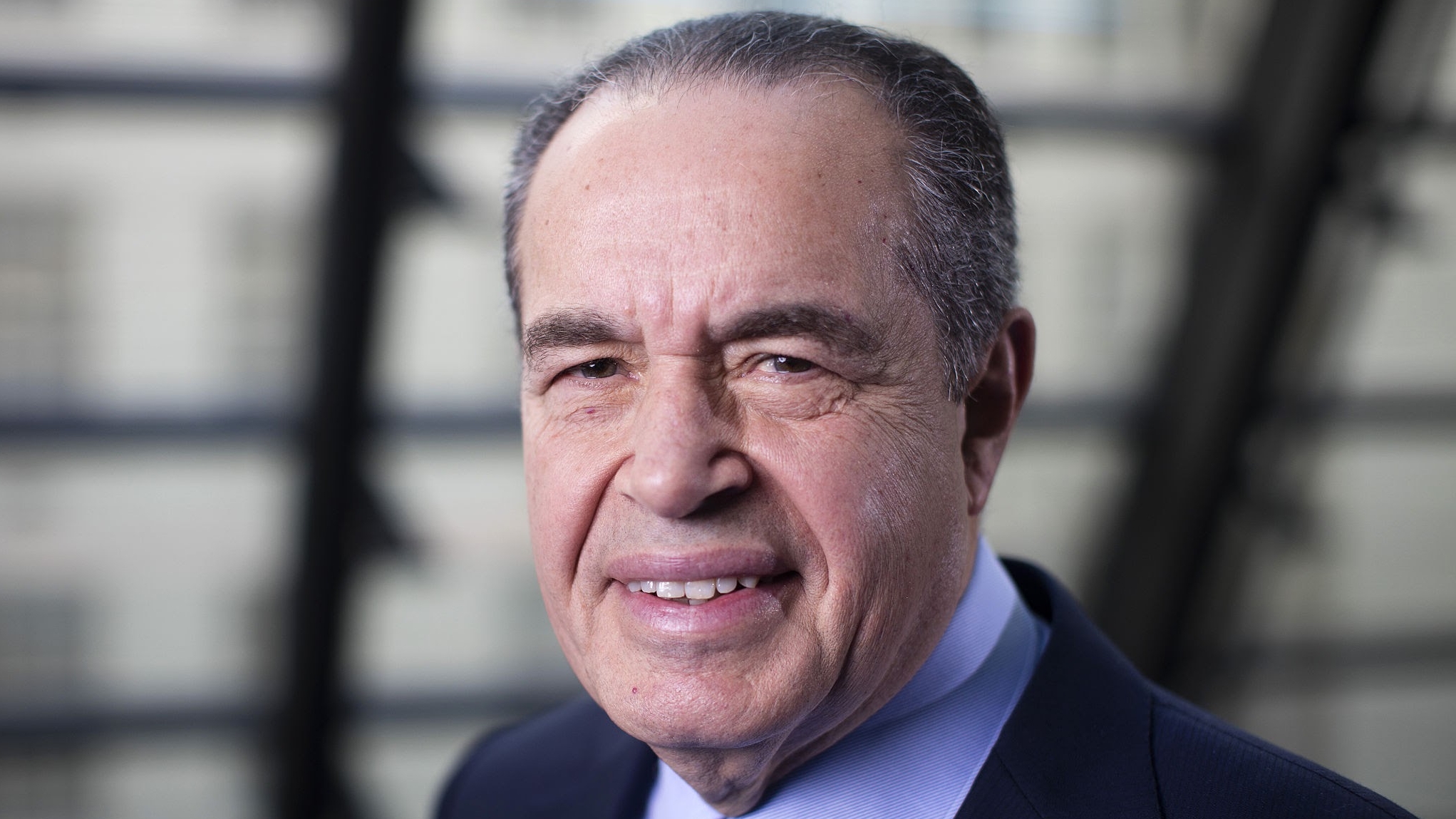 Bilionário que já perdeu seus bens lista sete lições