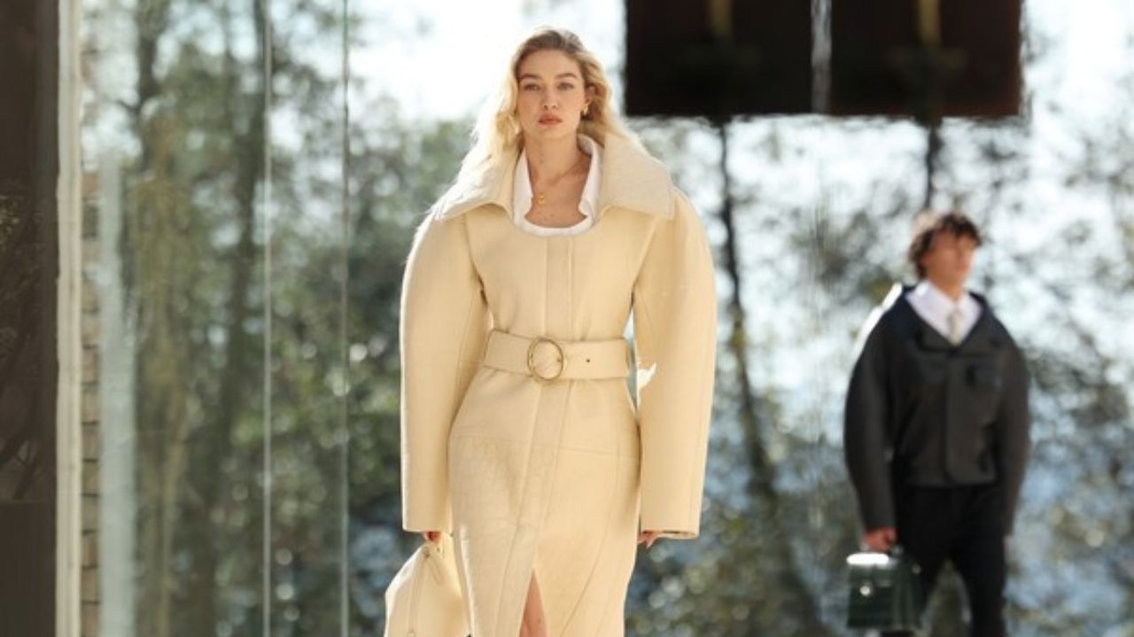 Celebridades prestigiam desfile da Jacquemus