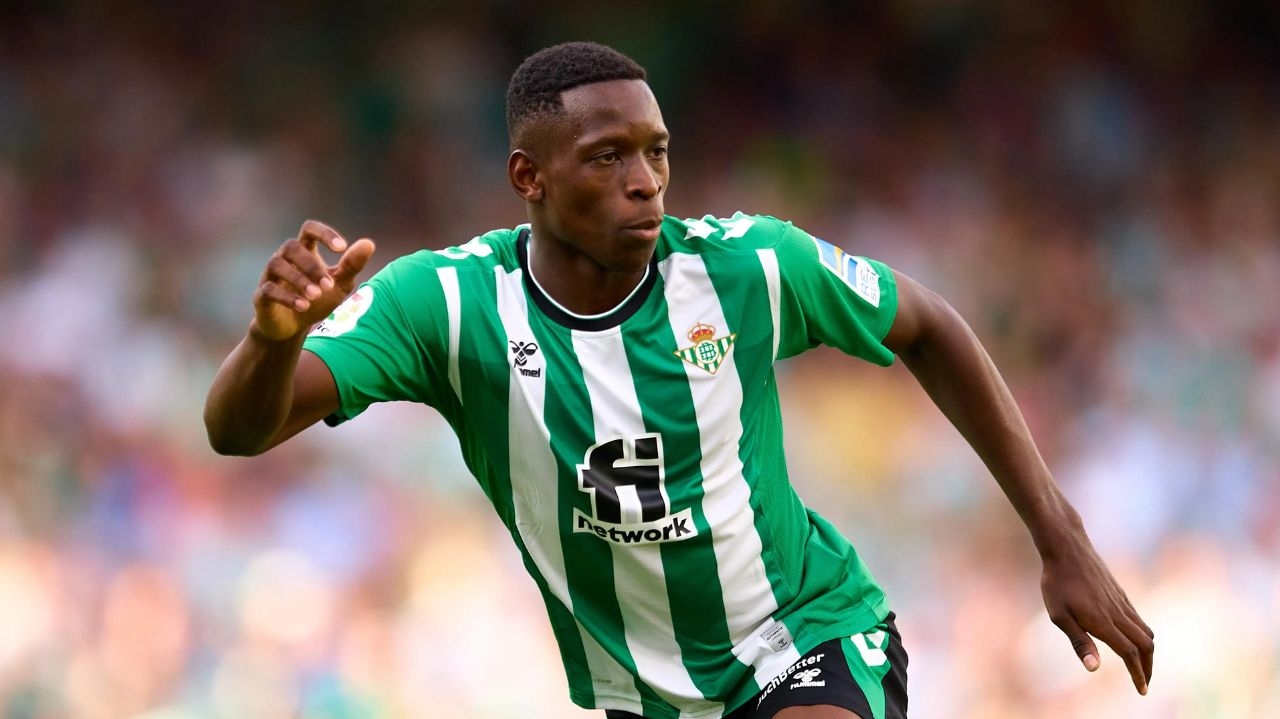 Desafios contratuais interferem nas negociações entre Luiz Henrique e Botafogo