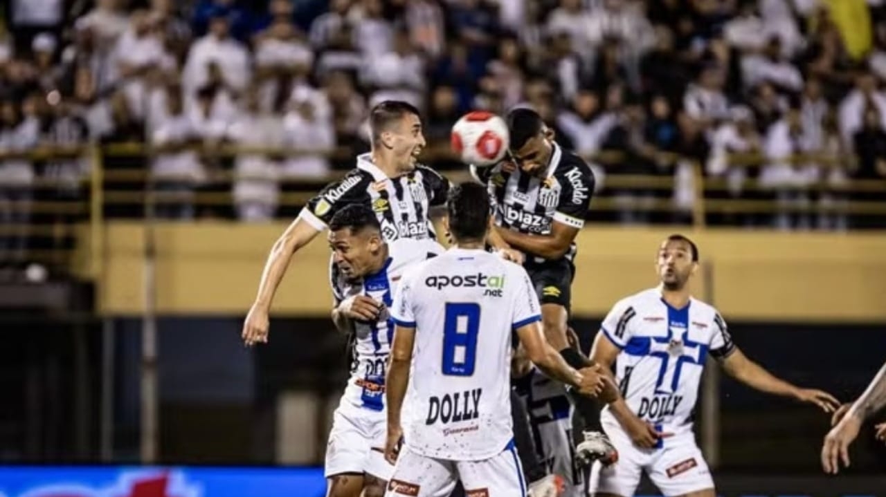 Santos vence o Água Santa e se isola na liderança do Grupo A do Paulistão 2024