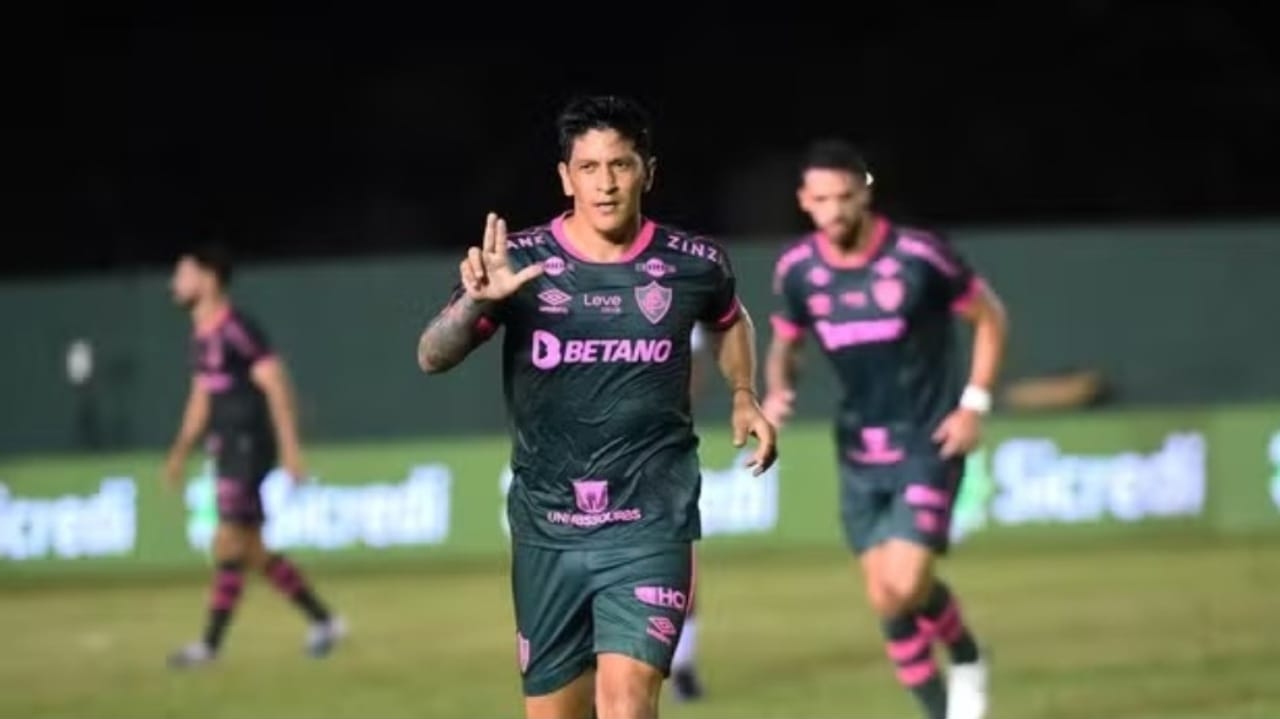 Fluminense goleia o Bangu pela quinta rodada do Campeonato Carioca e é o líder isolado da competição