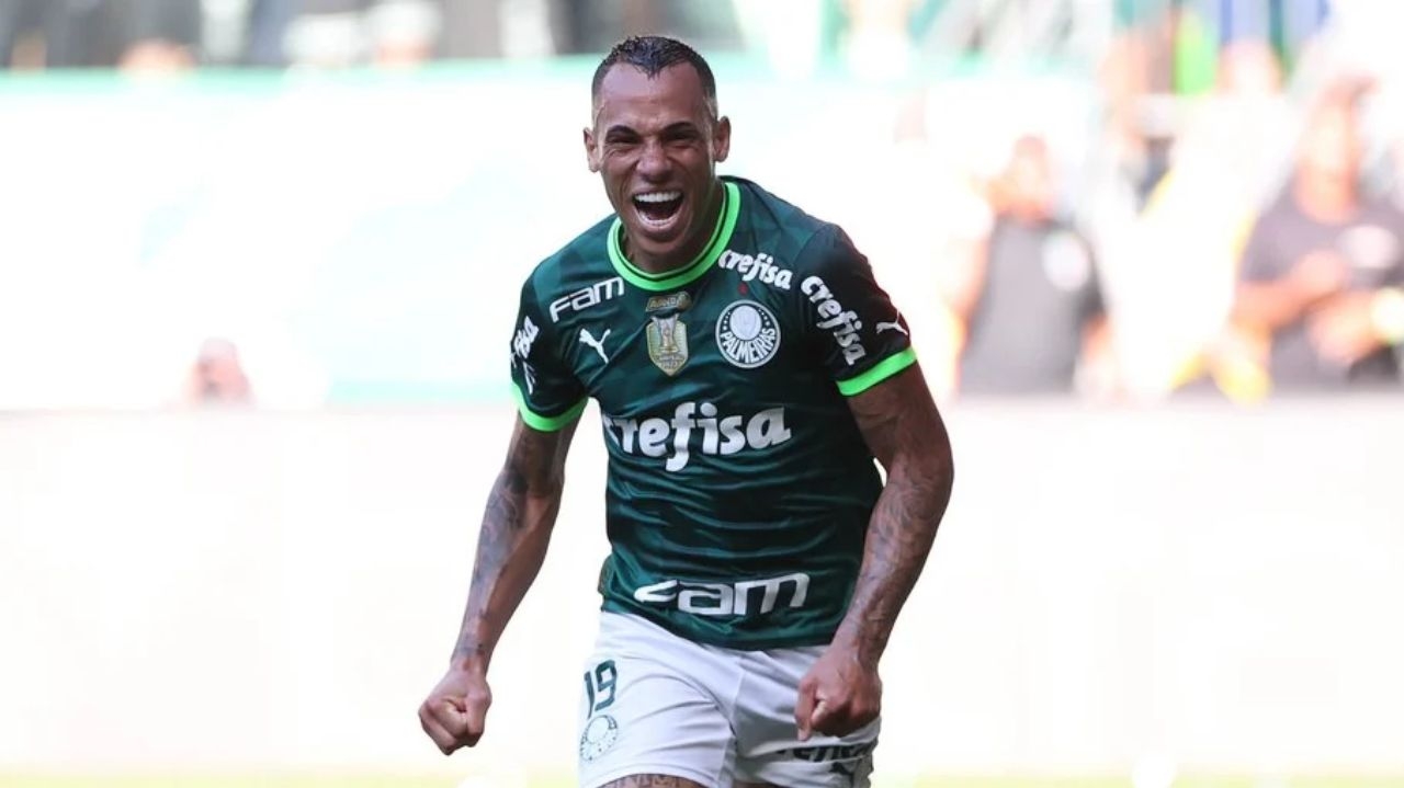 Vasco avança pela chegada de Breno Lopes, do Palmeiras