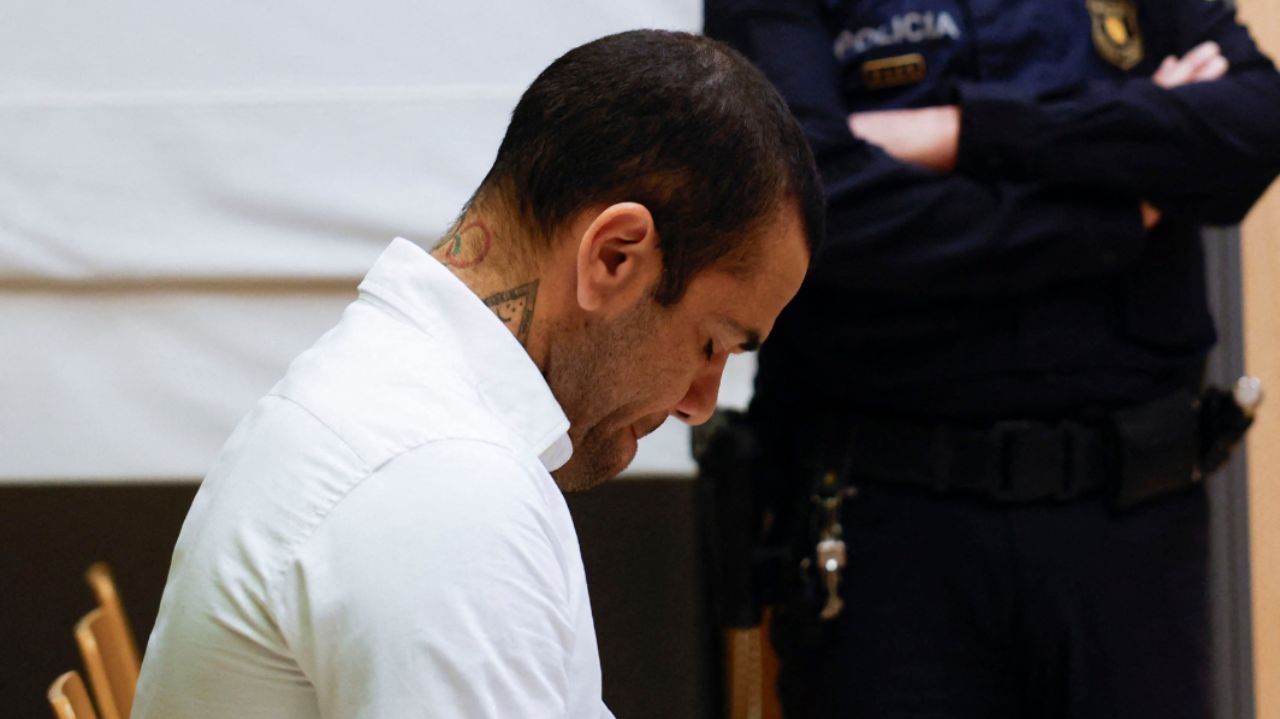 Daniel Alves nega acusação de agressão sexual em reta final do julgamento