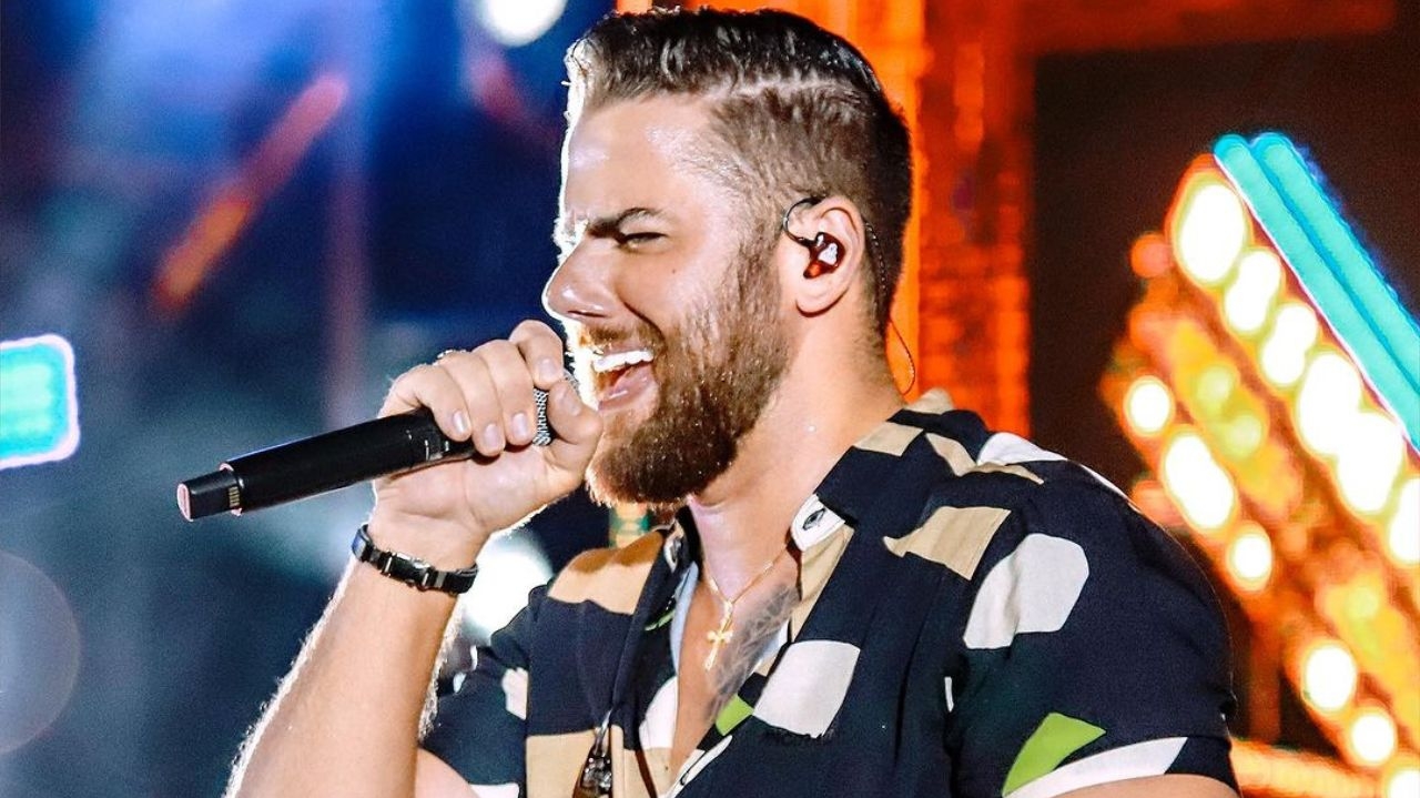 Zé Neto enfrenta diagnóstico de dengue e fala sobre seu estado de saúde