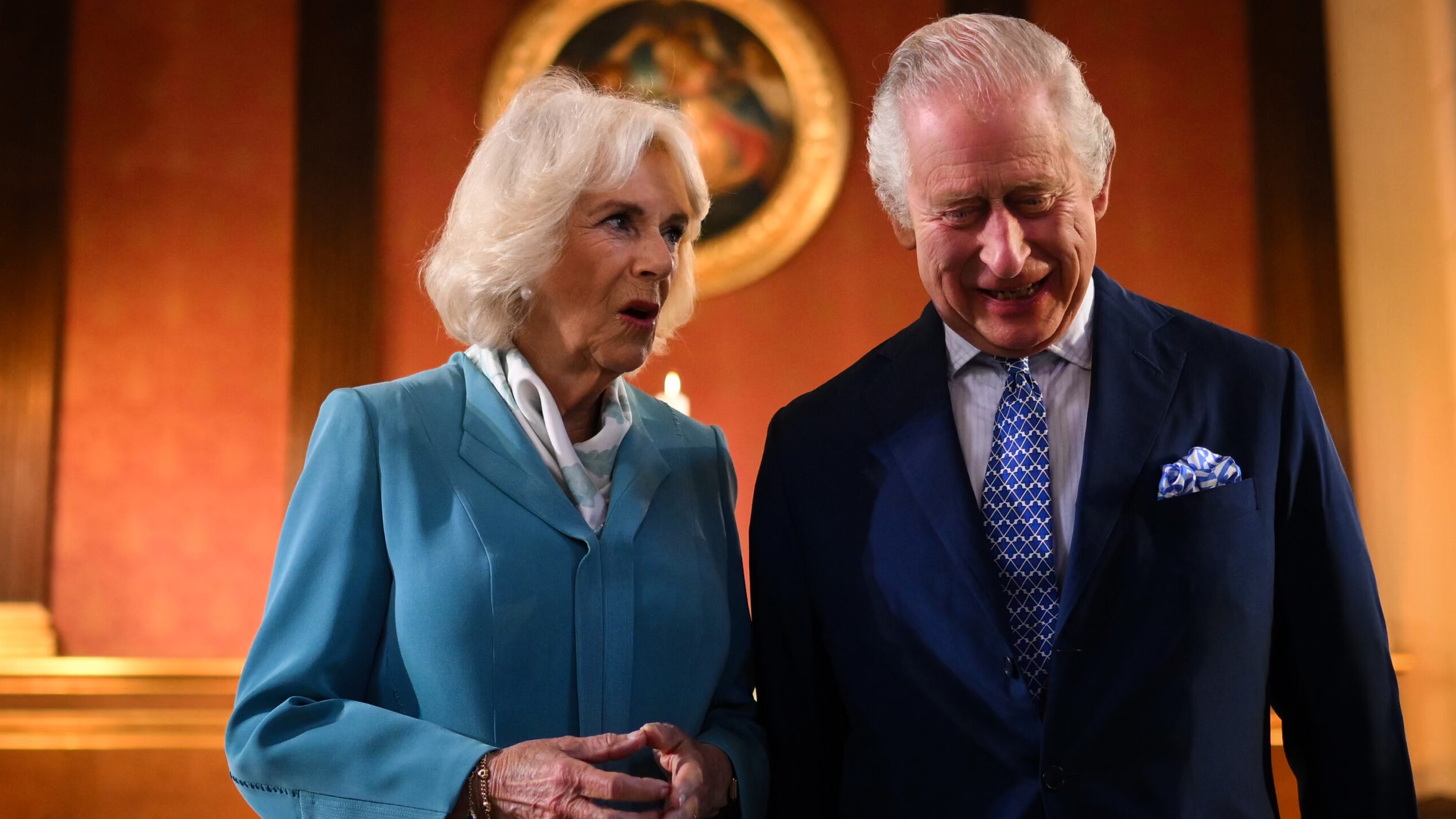 Rainha Camilla se pronuncia sobre a condição de saúde de Charles III