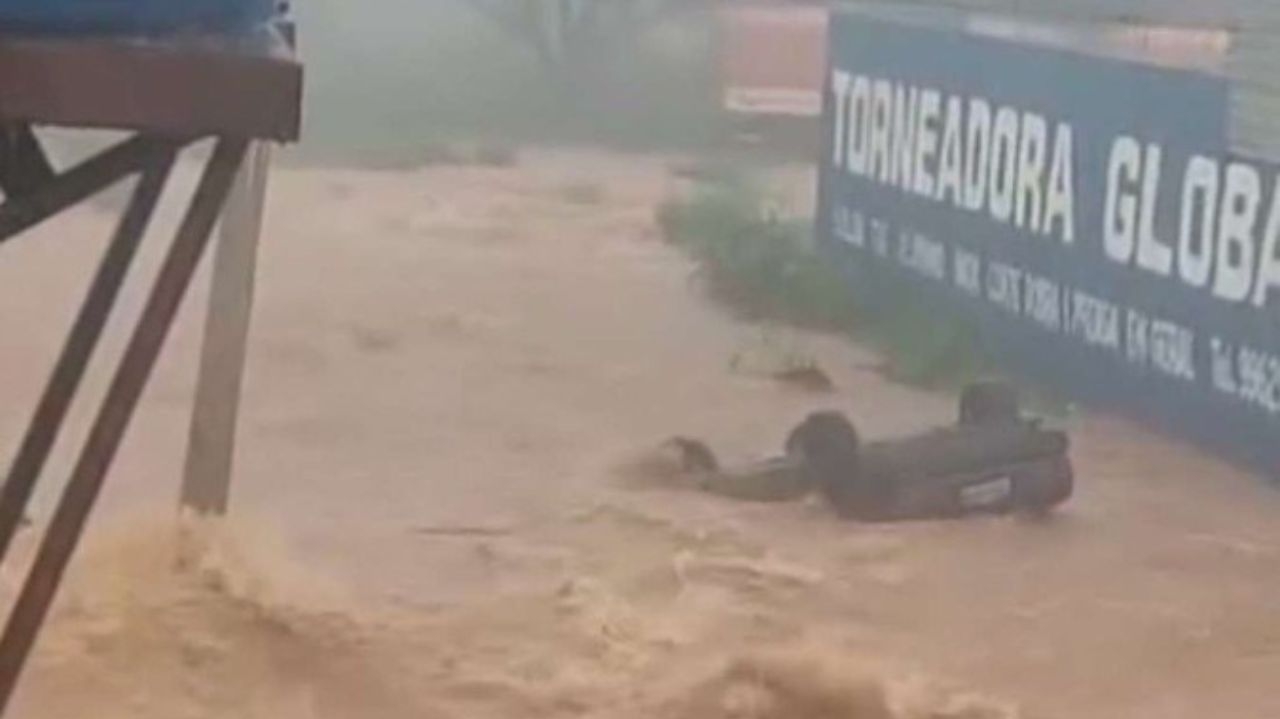 Forte chuva alaga diversos pontos do Distrito Federal deixando população em alerta