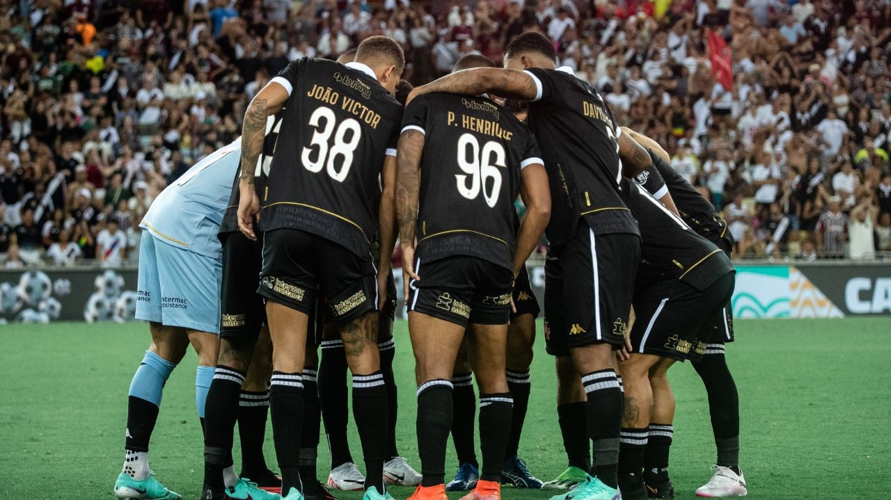 Vasco faz queixas sobre erros da arbitragem no jogo contra o Fluminense