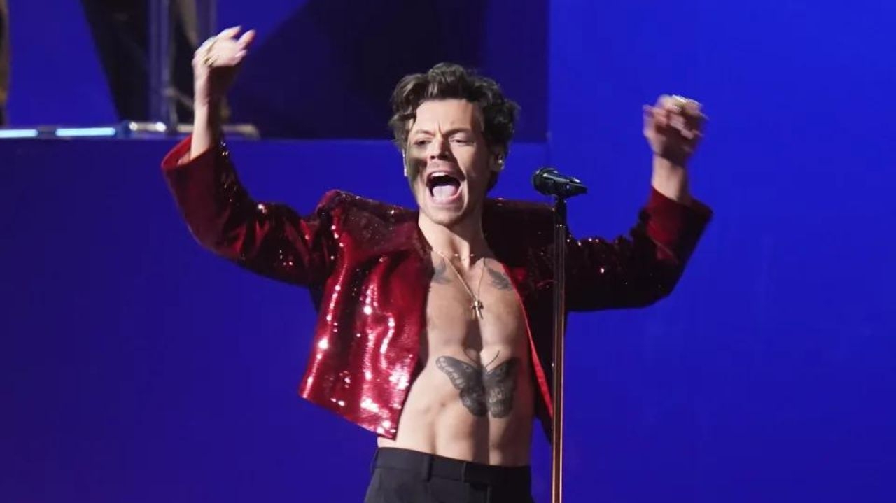 Stalker: fã brasileira de Harry Styles está presa por enviar mais de 8 mil cartas ao cantor