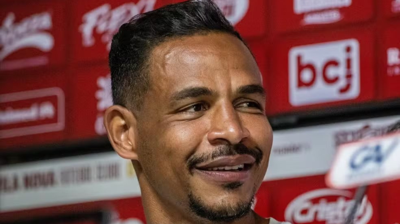Fernando fecha com o Internacional até o fim do próximo ano