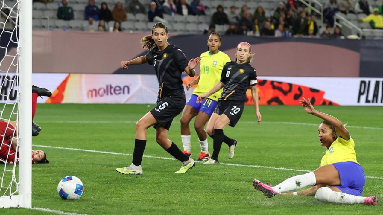 Seleção feminina vence Porto Rico por 1 a 0, mas deixa a desejar na Copa Ouro