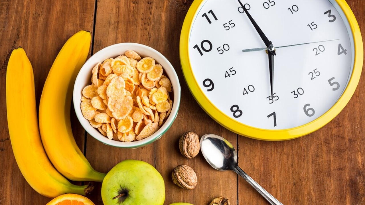 Entenda como funciona o jejum intermitente e quais são os riscos 