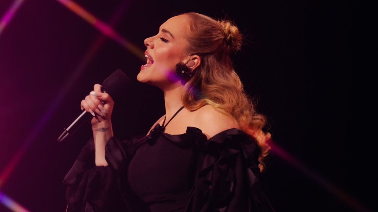 Saiba detalhes sobre o vestido da cantora Adele