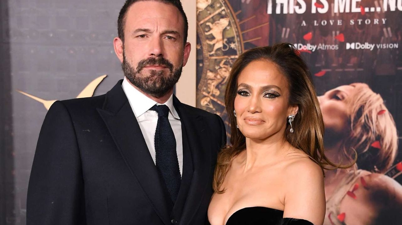 Ben Affleck revela desejo de manter casamento com Jennifer Lopez longe das redes sociais