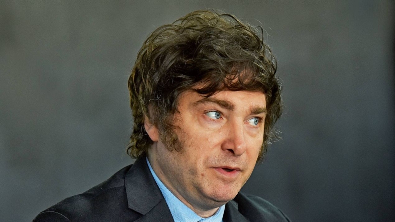 Presidente argentino proíbe linguagem inclusiva em administração pública