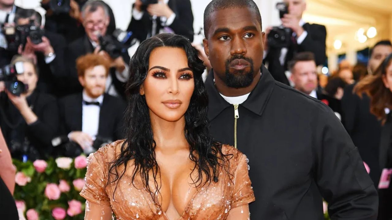 Kanye West pede a Kim Kardashian que retire os filhos da escola