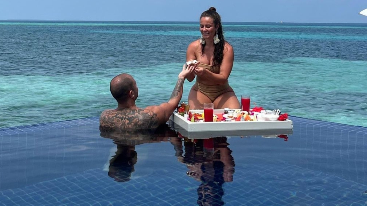 Paolla Oliveira compartilha registros da viagem romântica com Diogo Nogueira