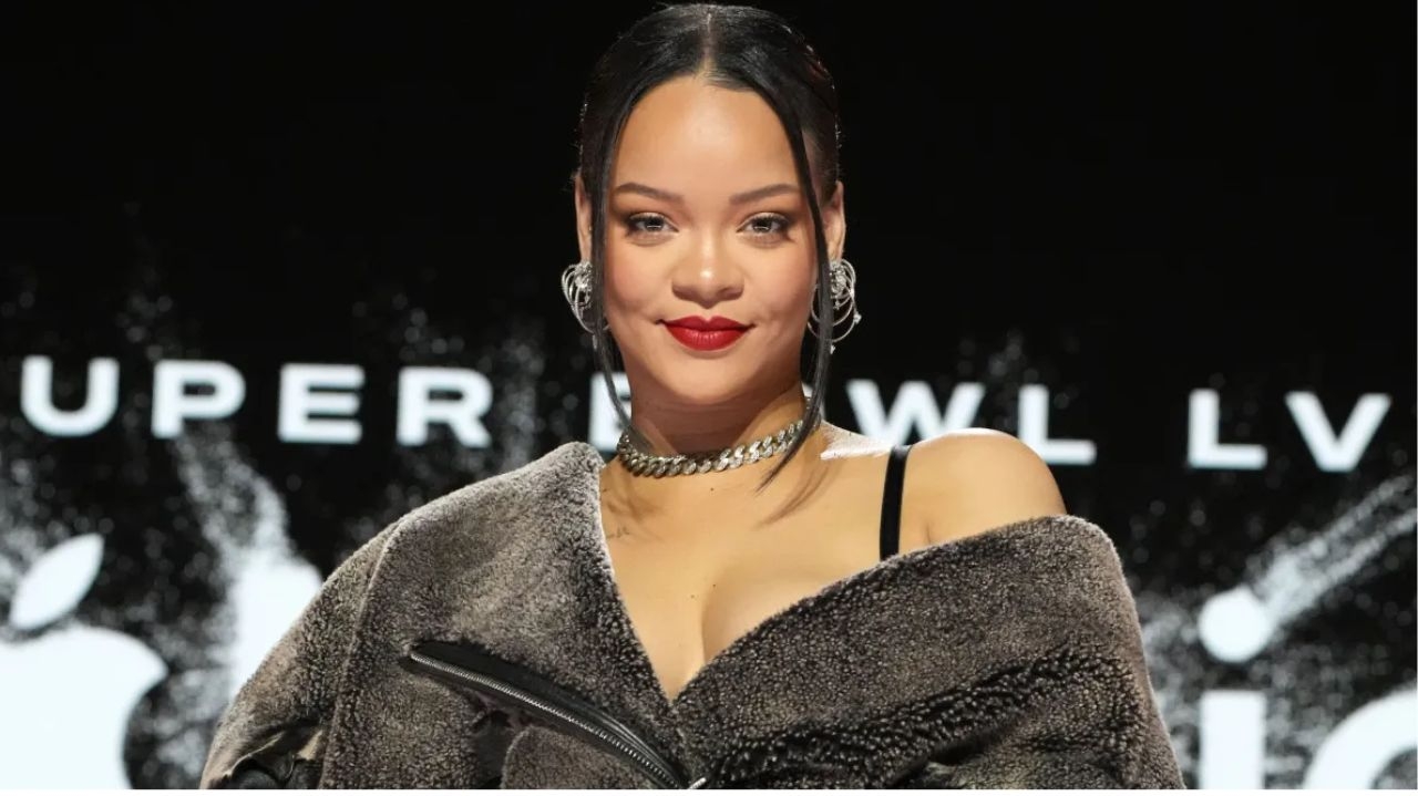Rihanna faz show em pré-casamento do herdeiro do homem mais rico da Ásia