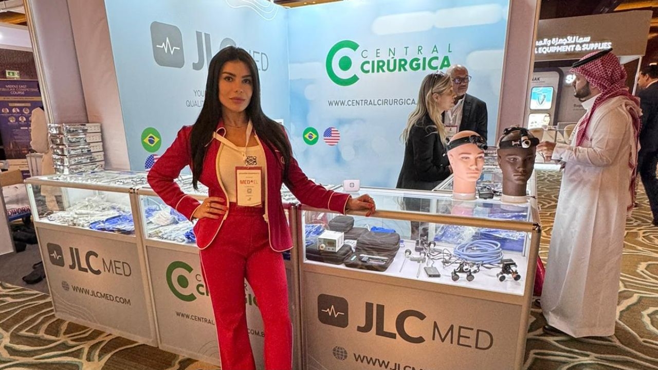 Ju Cerqueira: expandindo horizontes e conquistando reconhecimento Internacional no setor de materiais médicos
