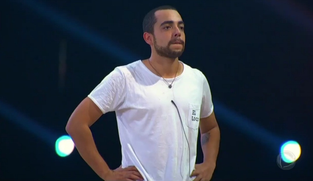 Lucas Selfie é o terceiro eliminado do Ilha Record