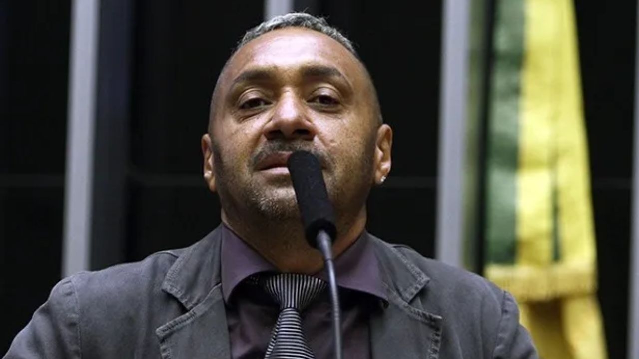 Tiririca é investigado pela Polícia Civil após acusação de importunação sexual em SP