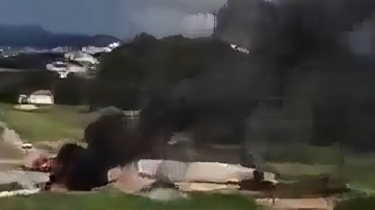 Queda de avião no acesso ao aeroporto da Pampulha em Belo Horizonte deixa dois mortos