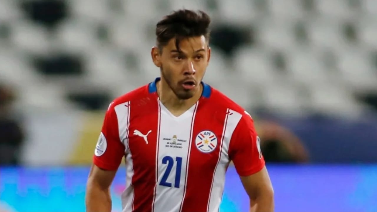 Botafogo contrata Óscar Romero e aguarda o jogador para assinar contrato