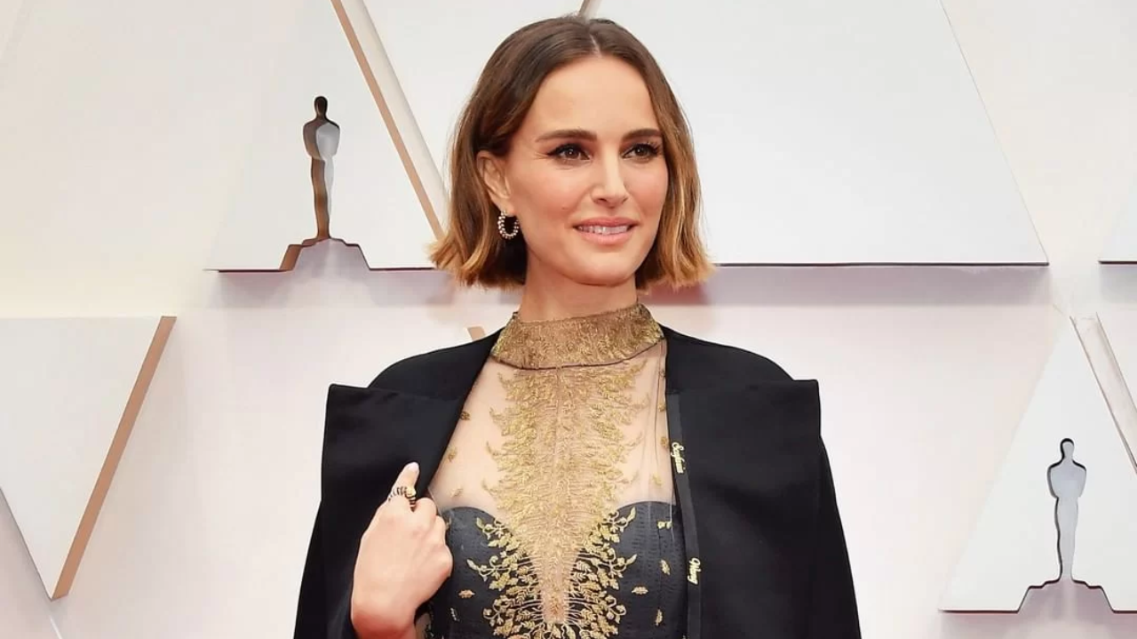 Relembre alguns looks icônicos no tapete vermelho do Oscar