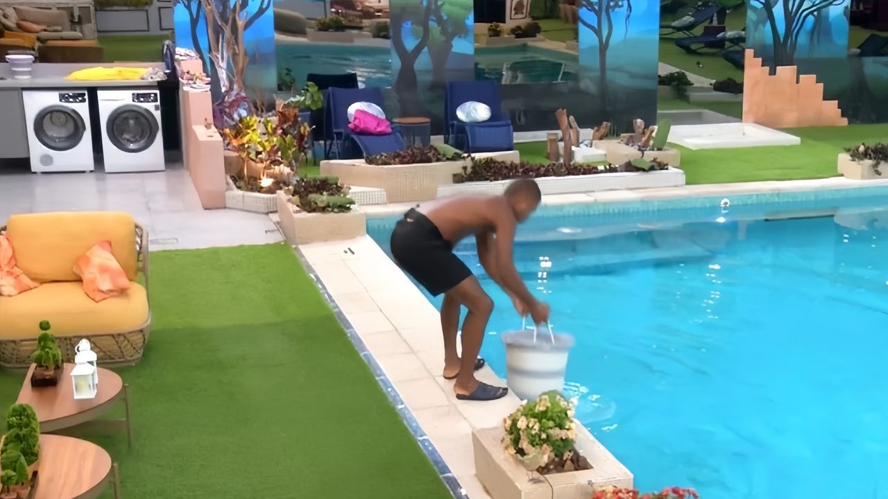 BBB 24: Davi enche balde com água e promete vingança contra Leidy