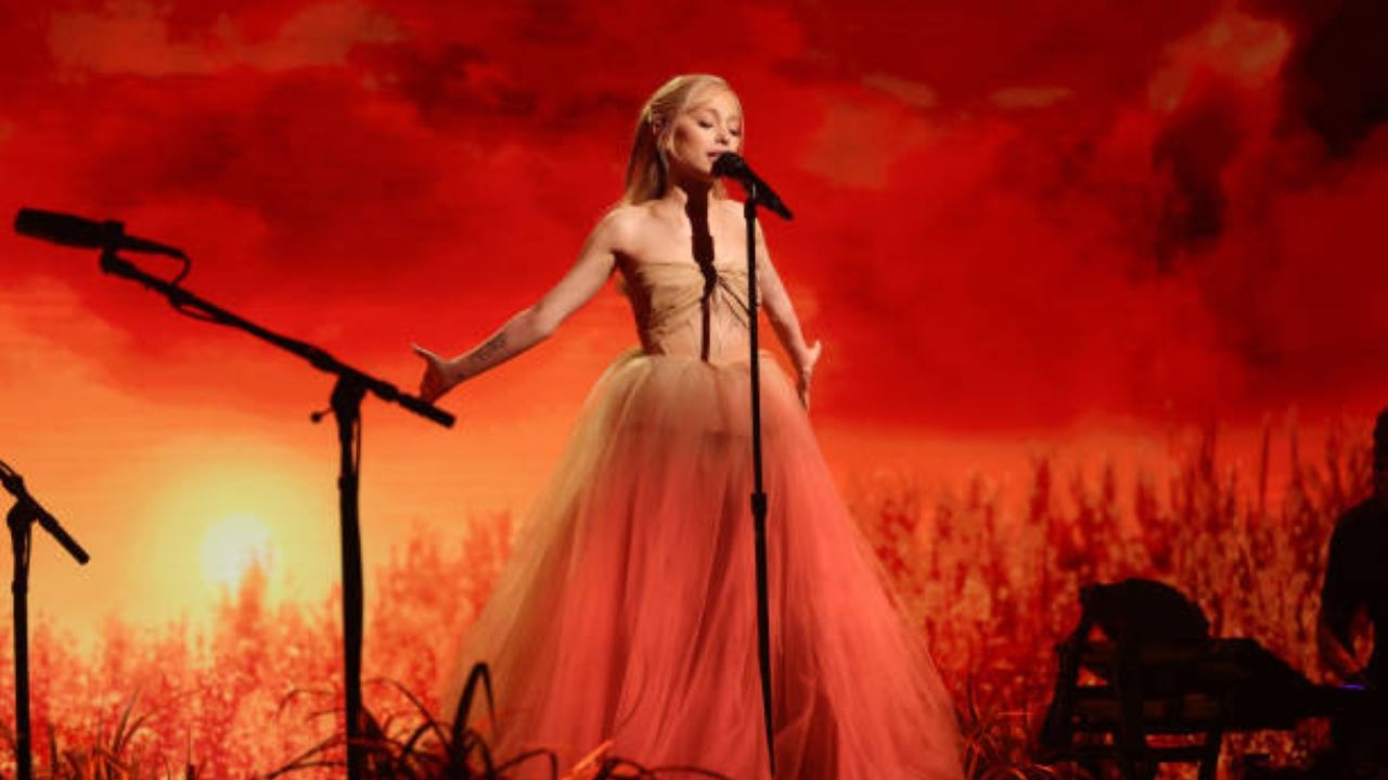 Ariana Grande emplaca “Eternal Sunshine” no topo da Billboard 200