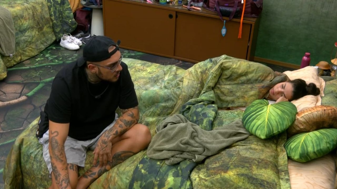 BBB 24: Mc Bin Laden explica como Raquele foi escolhida para ir ao paredão