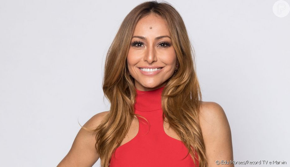 Sabrina Sato volta ao posto de Rainha da bateria da Unidos de Vila Isabel