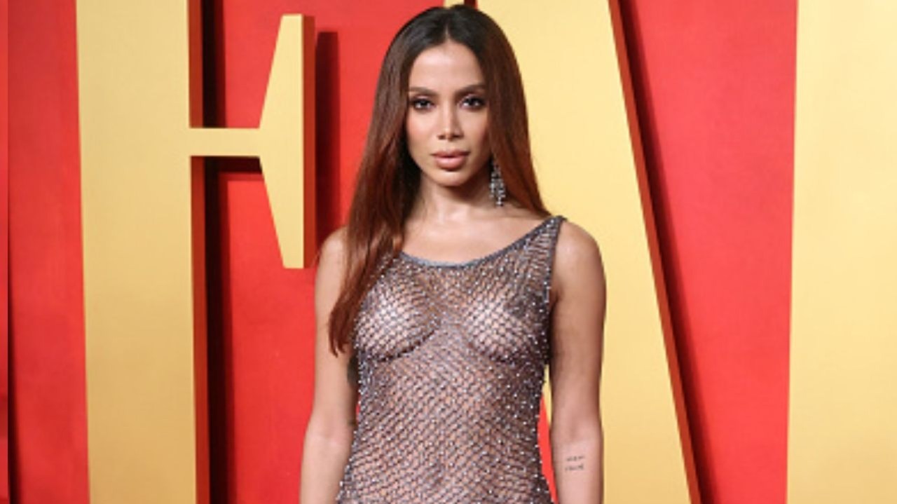 Famosas aderem à tendência de nudez fashion