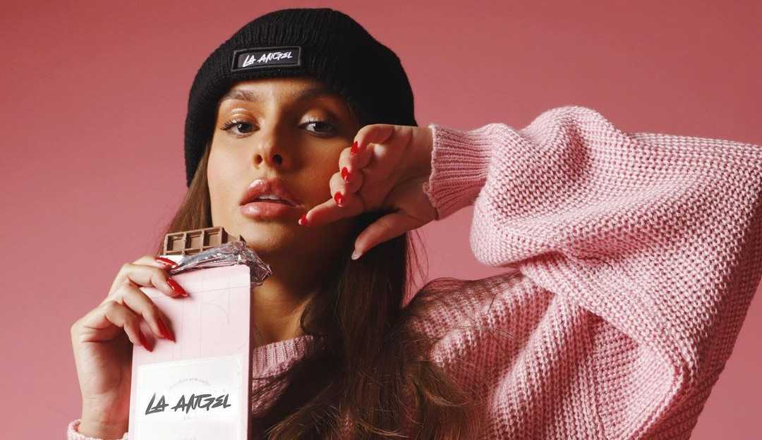 Thais Braz posa em clique ousado no Instagram