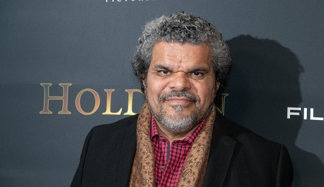 Luis Guzmán será Gomez Addams em spin-off de A Família Addams
