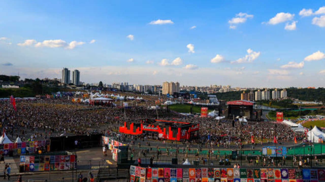 Tenda é atingida por incêndio na noite anterior ao Lollapalooza 2024