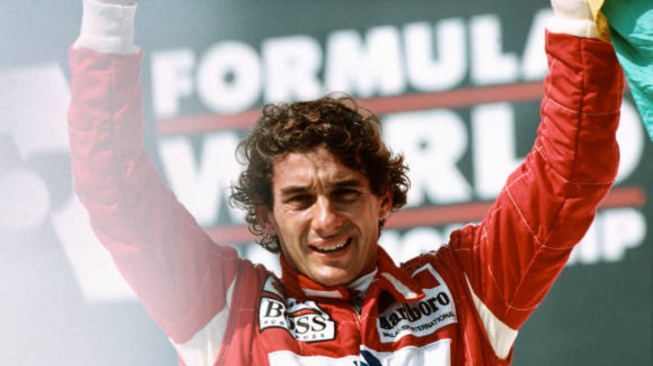 Lewis Hamilton homenageia Ayrton Senna em postagem no Instagram
