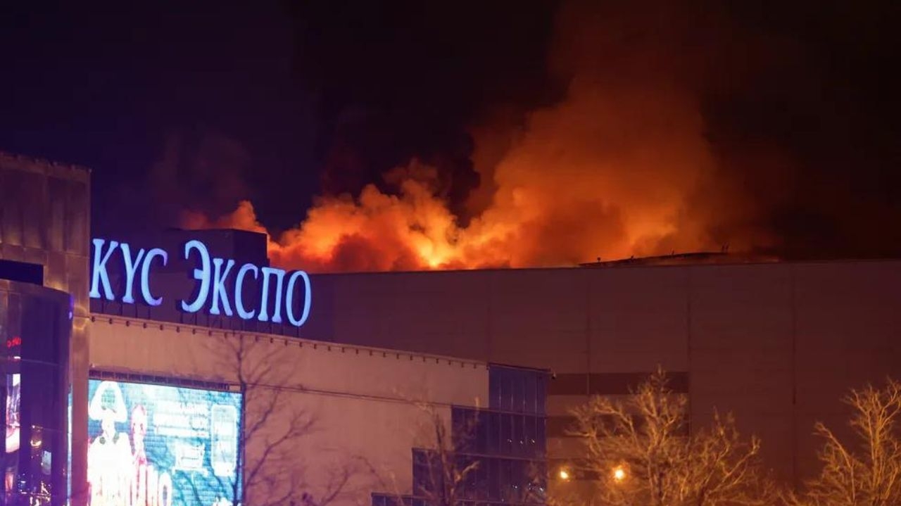 Atentado mata cerca de 40 pessoas em casa de shows na Rússia