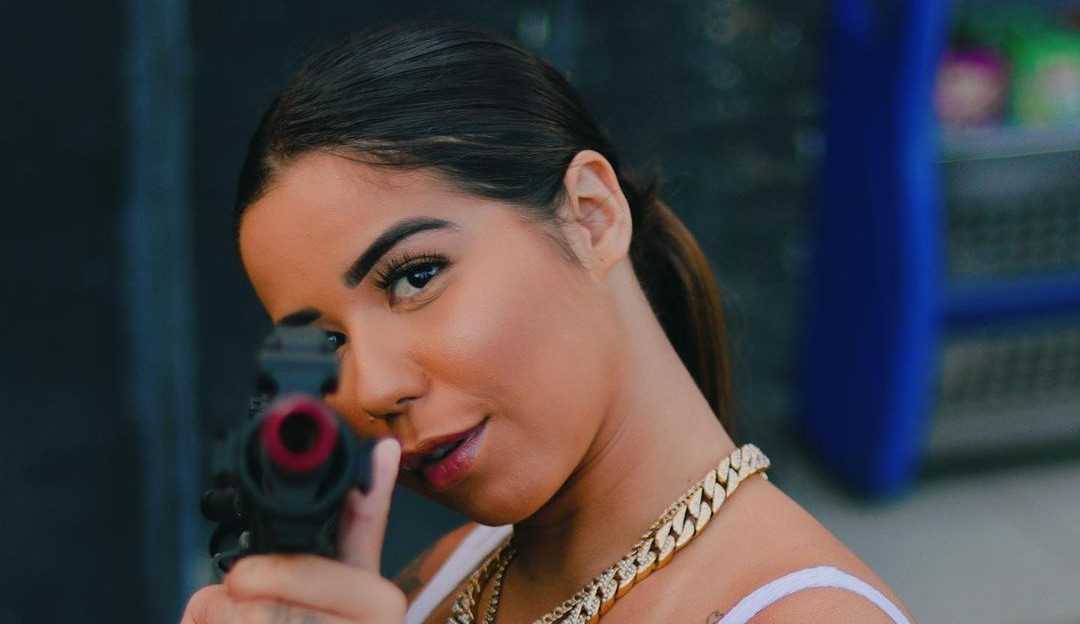 Estreando como atriz na pele de uma bandida, Julia Peixoto alerta: “não romantizem a vida do crime”