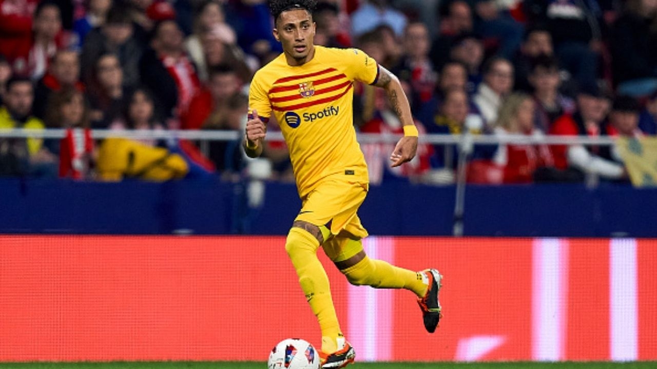 De acordo com jornal, Al Hilal fará oferta bilionária ao Barcelona por Raphinha