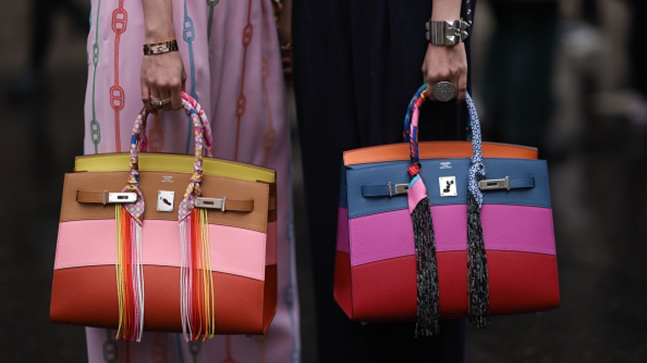 Hermès deverá arcar com ação judicial por dificultar compra de bolsas Birkin