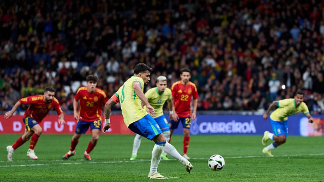 Brasil consegue empate contra a Espanha com gol no final da partida