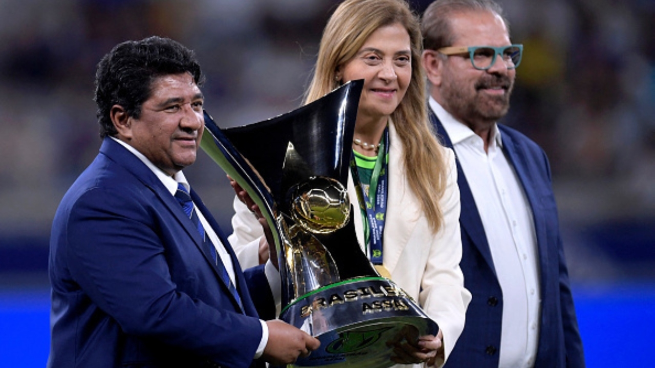 Palmeiras chama Textor de caricato em nota enviada à imprensa