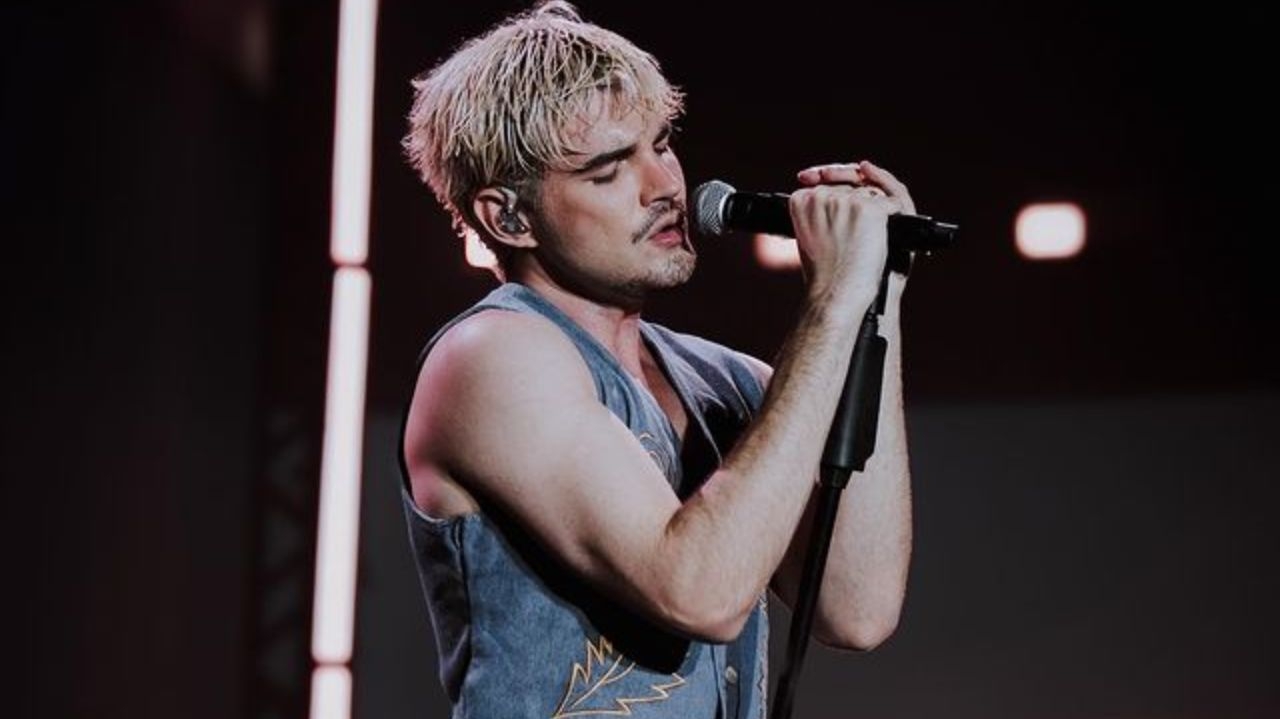 Jão adia show da “Superturnê” em Salvador