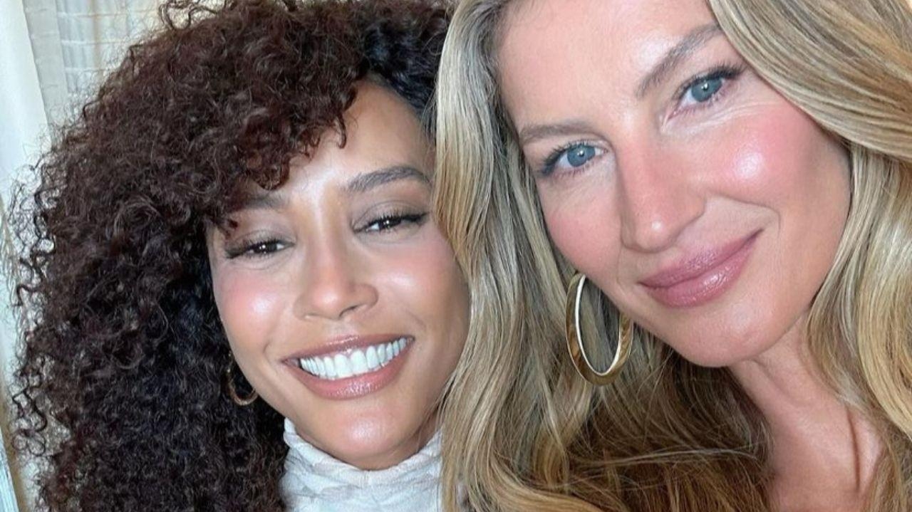 Taís Araújo compartilha foto de sua adolescência ao lado de Gisele Bündchen