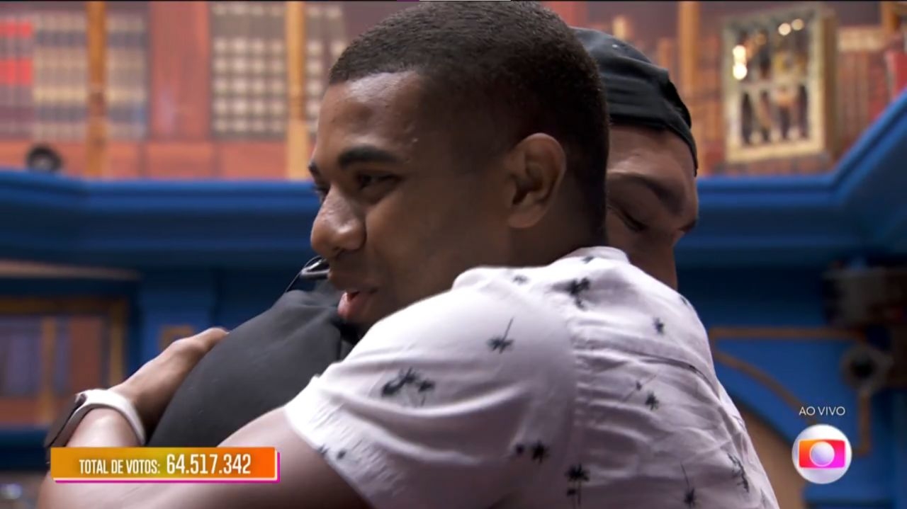 BBB24: Bin Laden é eliminado e fala com Davi antes de sair da casa