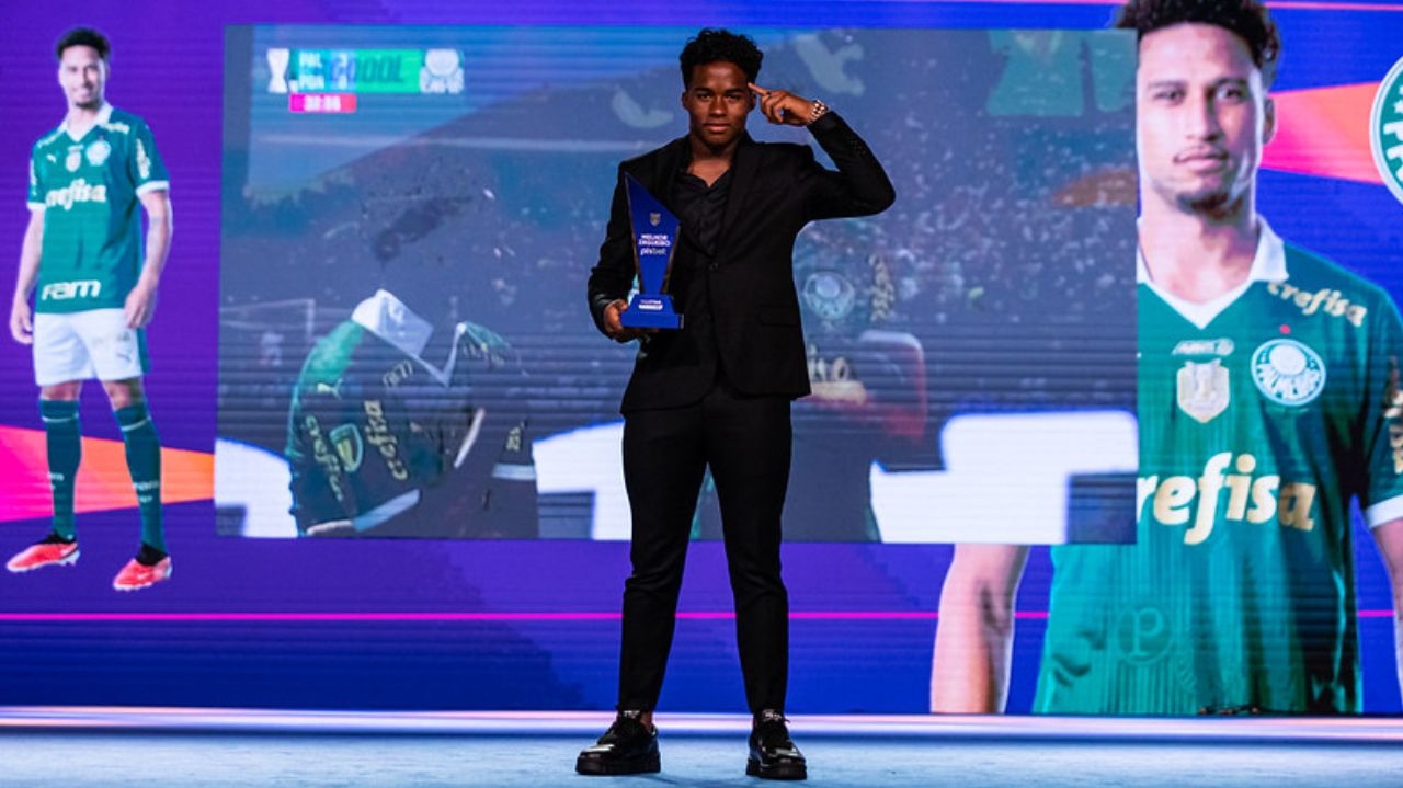 Endrick é eleito craque do Paulistão e fala em “até logo” ao Palmeiras