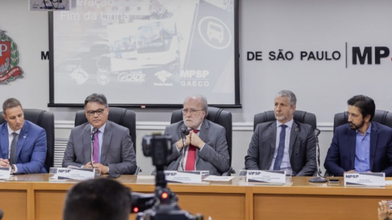 Ministério Público de São Paulo prende dirigentes de empresas de ônibus