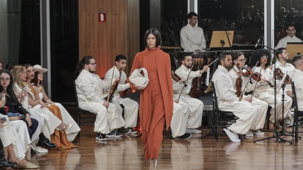 Maestro ressalta papel da Orquestra Sinfônica Heliópolis na abertura da SPFW